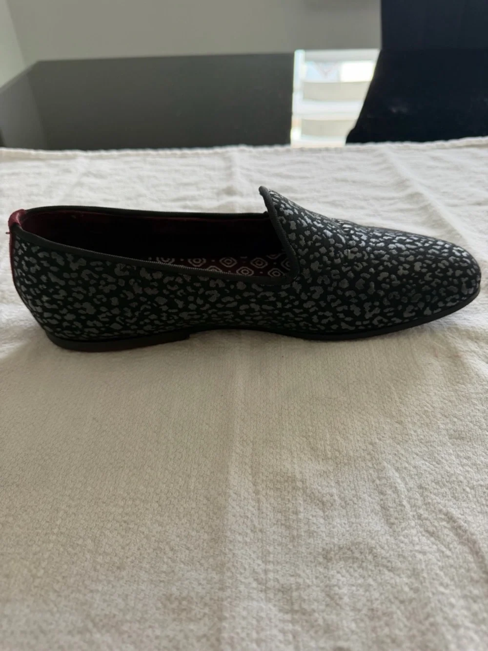Ted Baker Black and Maroon Patterned Slip-On Loafers - Picture 6 of 8